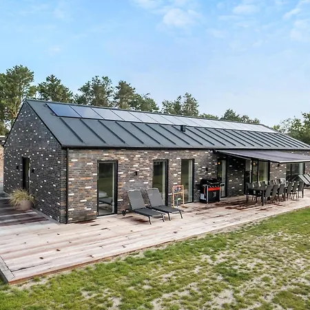 Awesome In With Indoor Swimming Pool Holiday home Hadsund